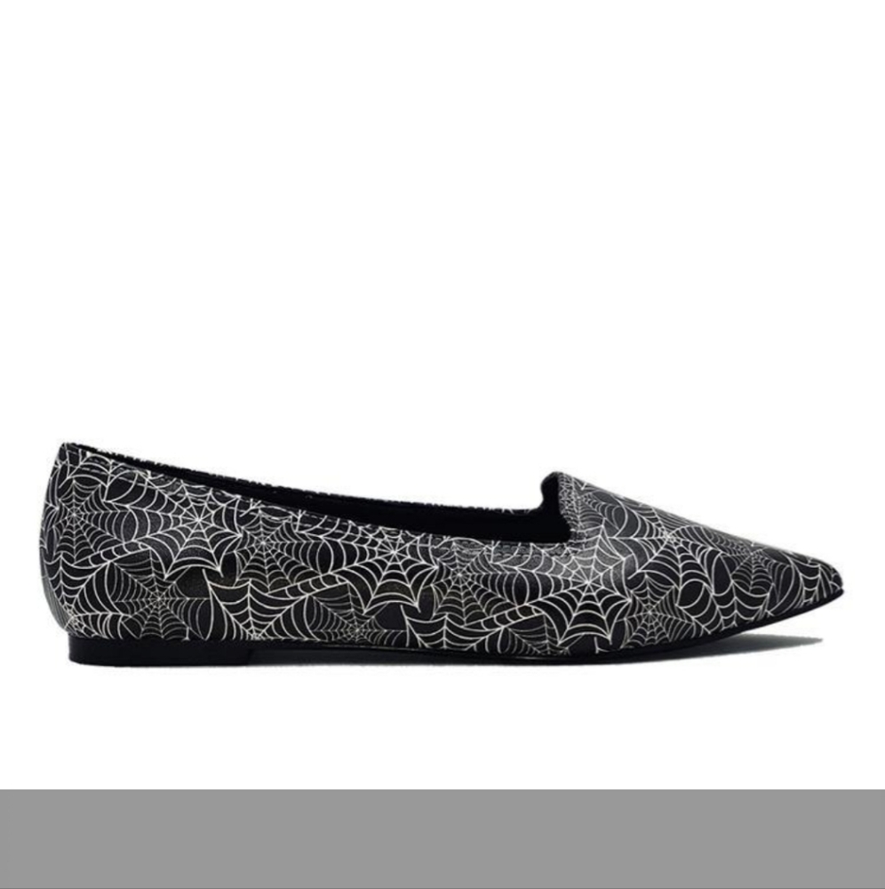 Strangecvlt spiderweb dagger flats